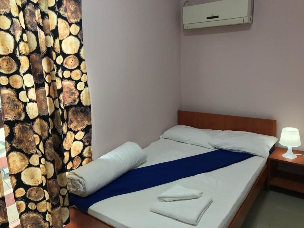 Хостелы Hostel Tripoli Бухарест-29