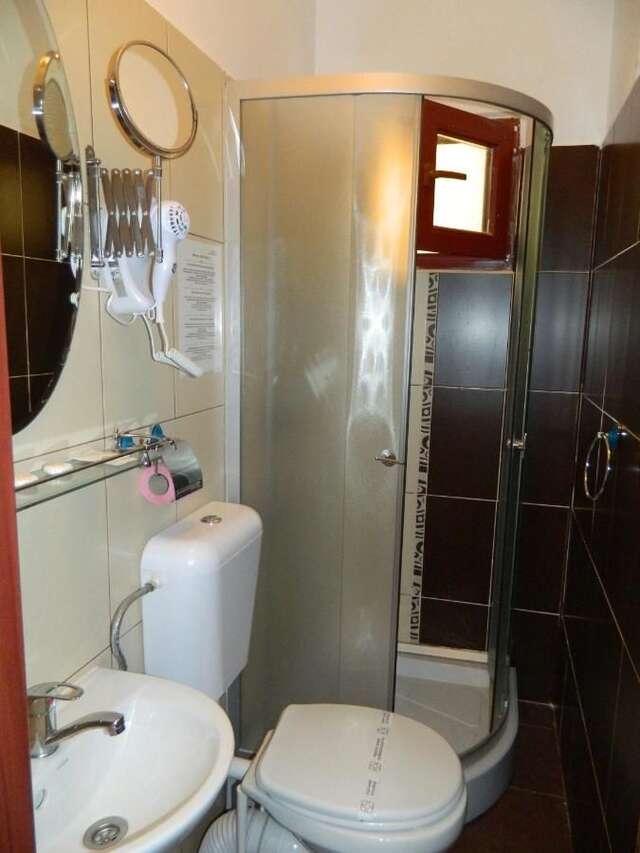 Хостелы Hostel Tripoli Бухарест-40